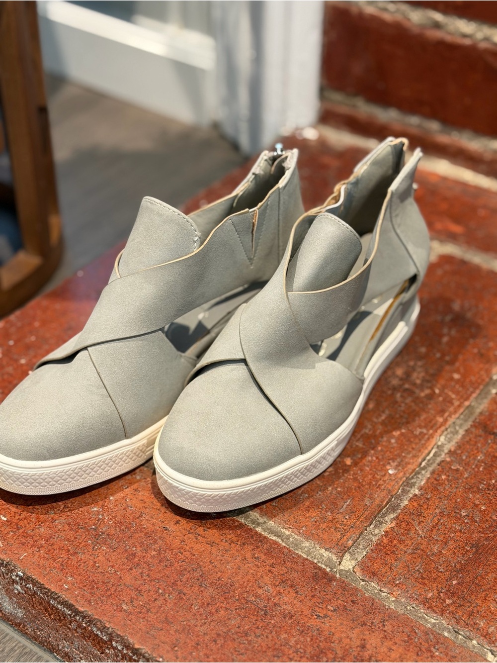 CCOCCI Light Grey Crisscross Cutout Sneakers